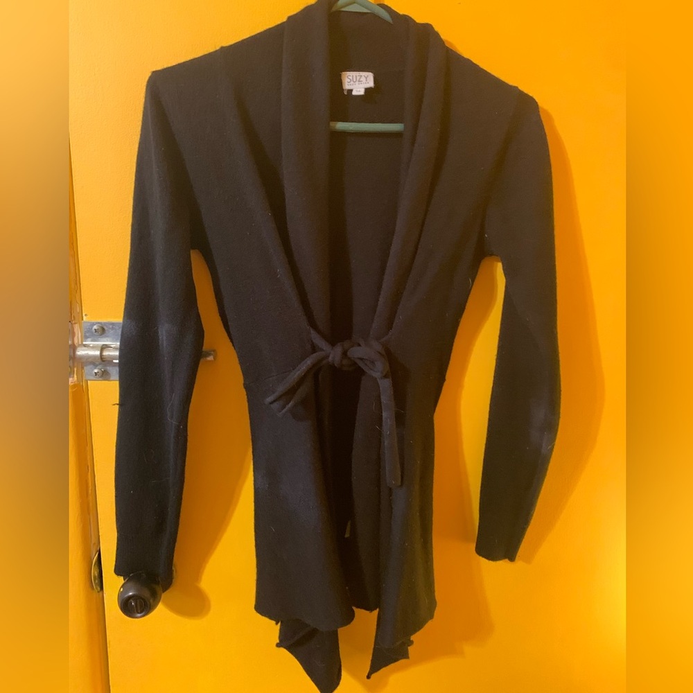 Black size small sweater.